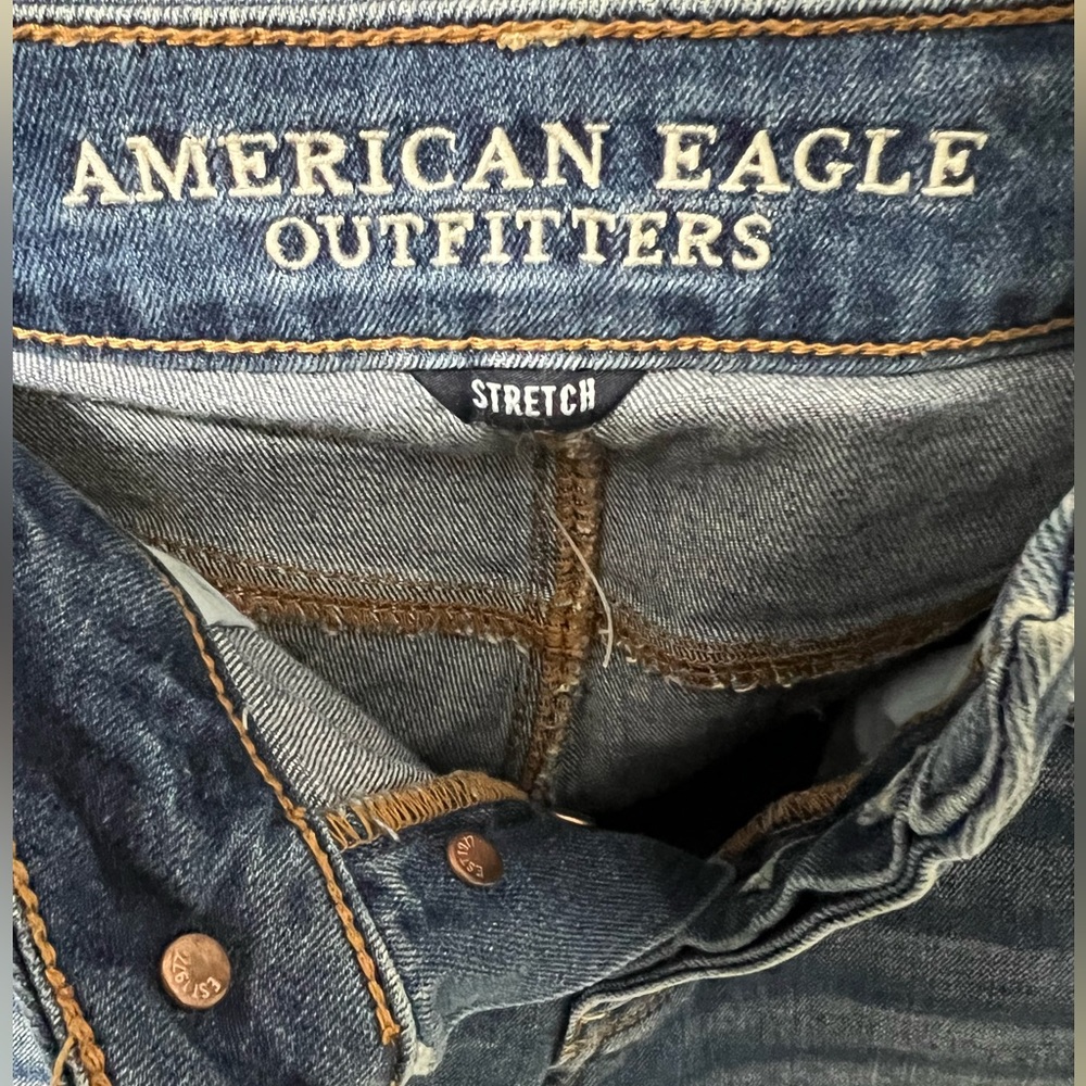 AMERICAN EAGLE - Picture 7 of 10